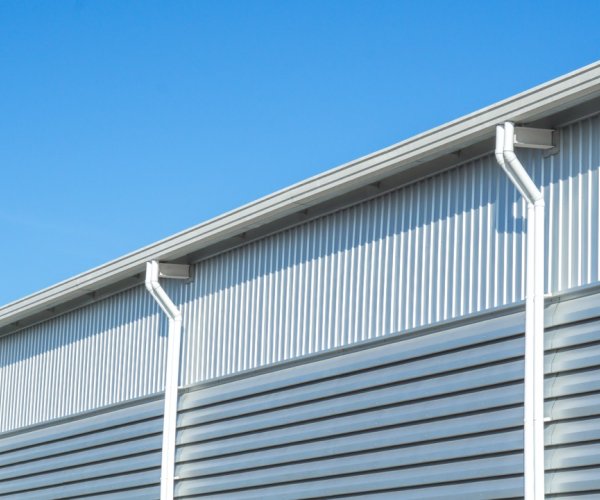 Fabrikalarda Endüstriyel Çatı Oluk Temizliği